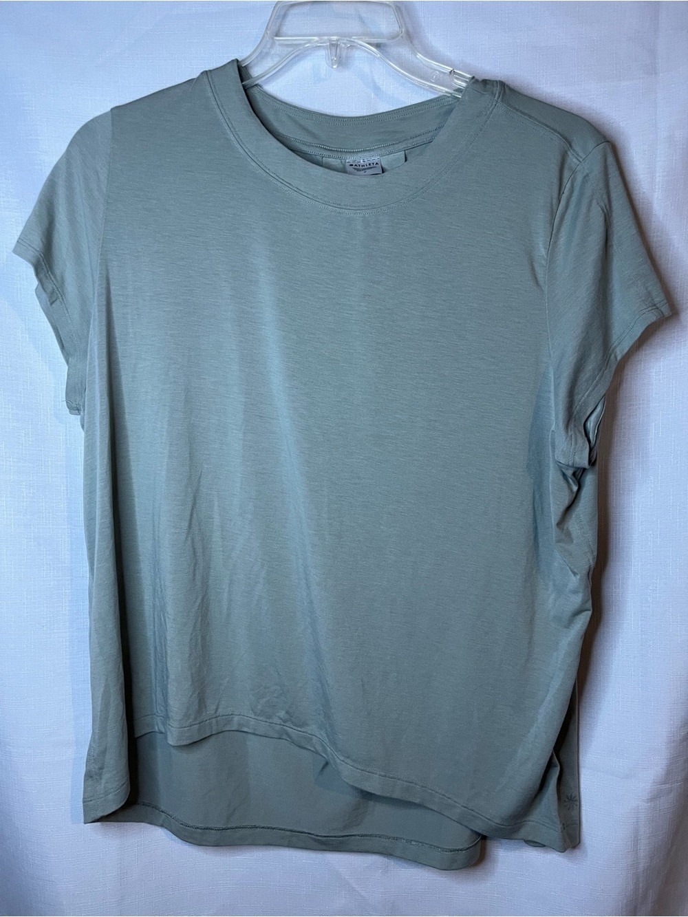 Athleta green short sleeve shirt